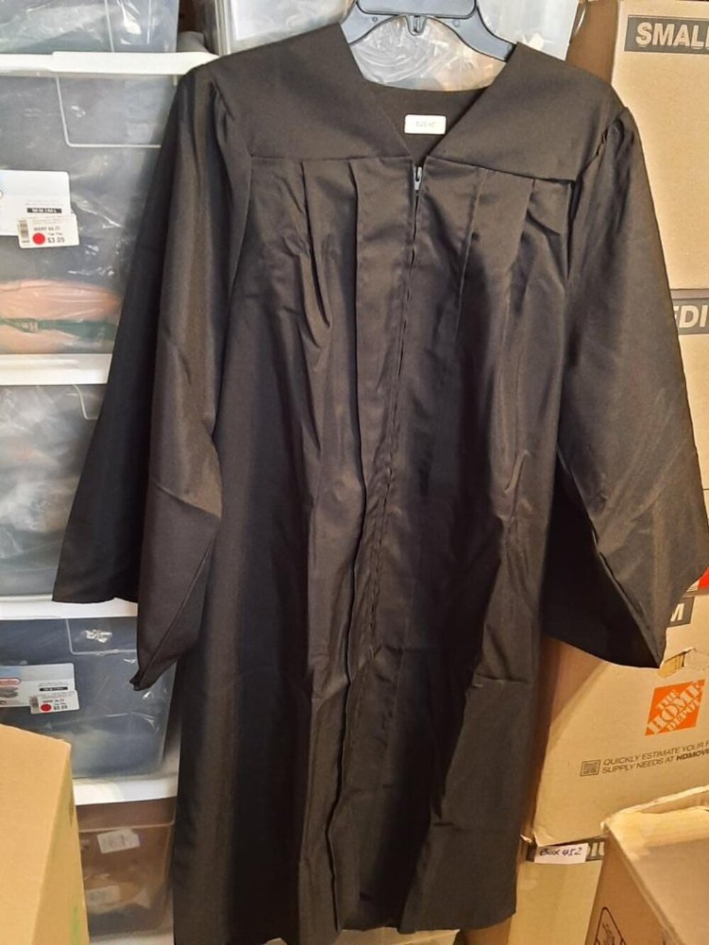 NEW ! Graduation Cap and Gown Set Black Size 45 US M11.5-12/WMN13